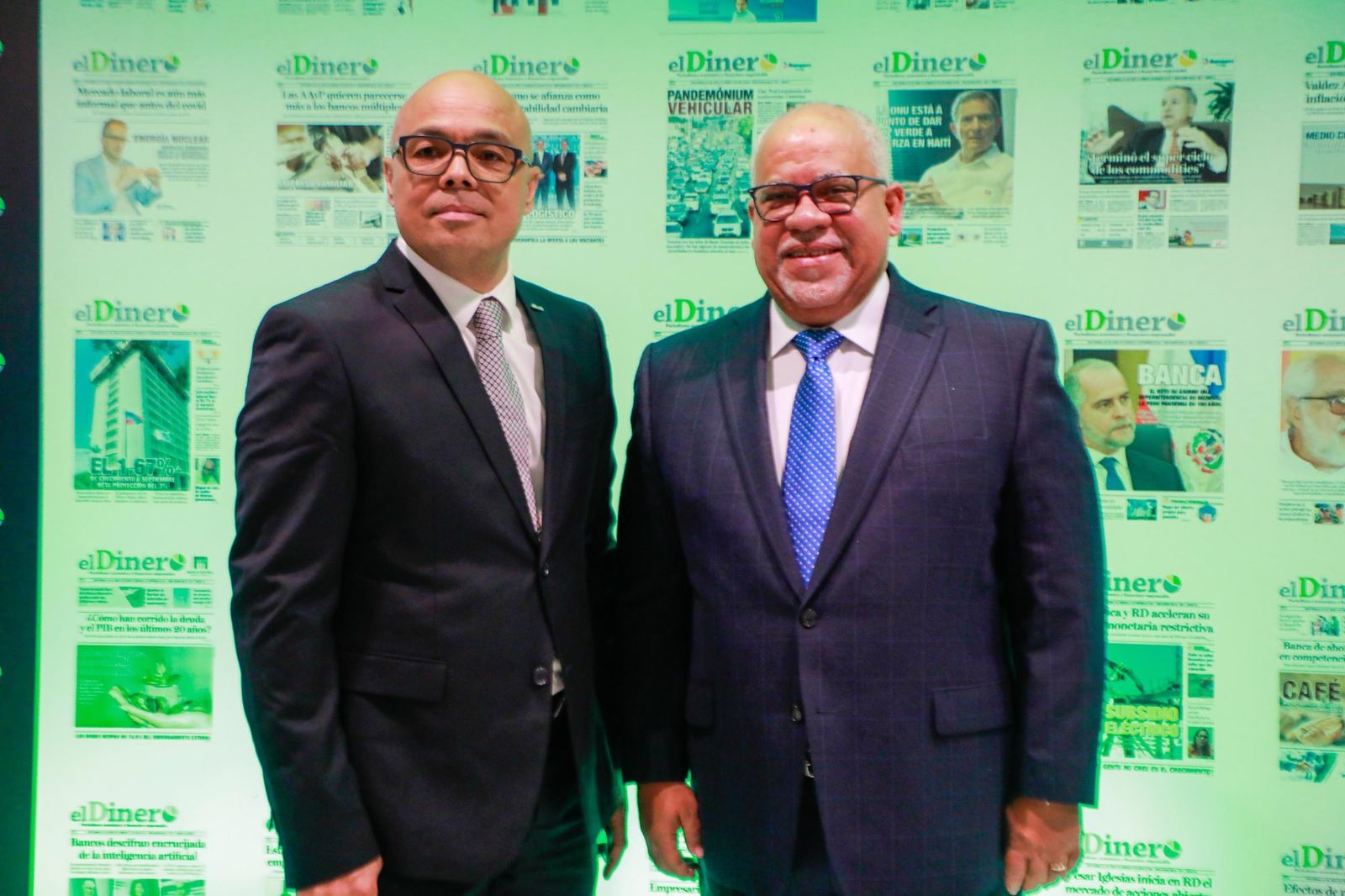 Director Promipyme Fabricio Gómez Mazara asiste aniversario periódico El Dinero